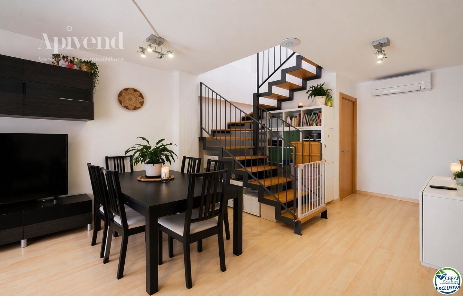 for saleFlat/Apartment Roses