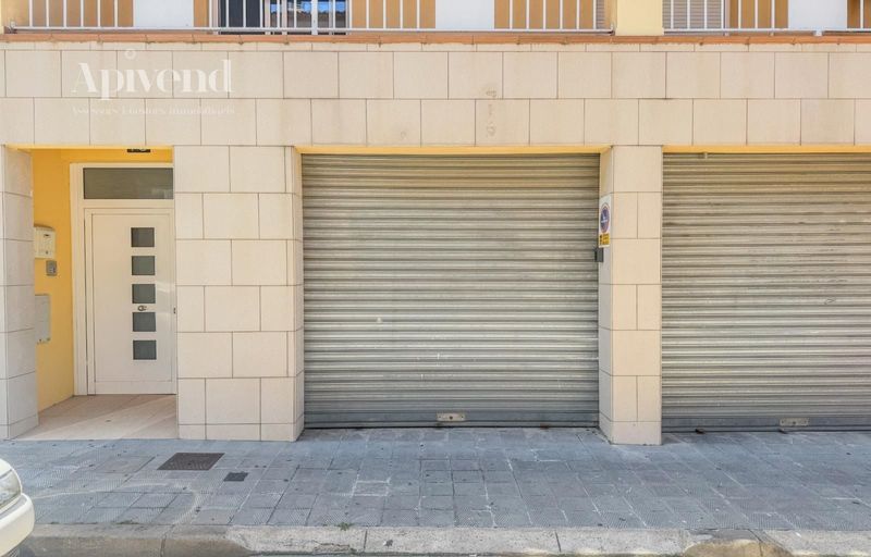 Garage zu verkaufen Roses, Girona. Ref: 1979. Apivend 2000