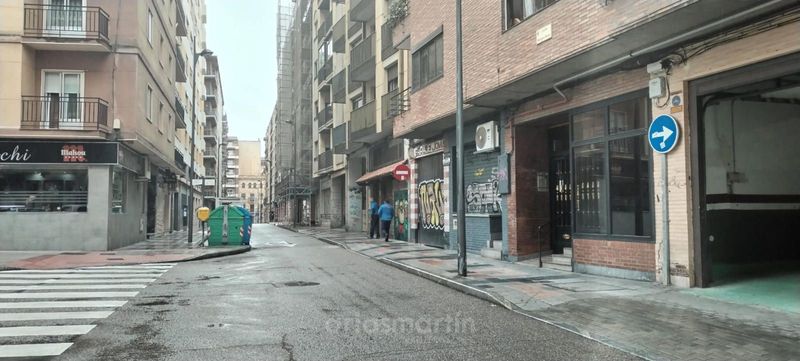 Garage for rent Salamanca. Ref: 3144. Arias Martín Inmobiliaria by Keller Williams