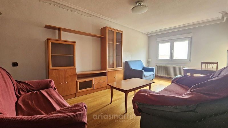 Flat for rent Salamanca. Ref: 3156. Arias Martín Inmobiliaria by Keller Williams