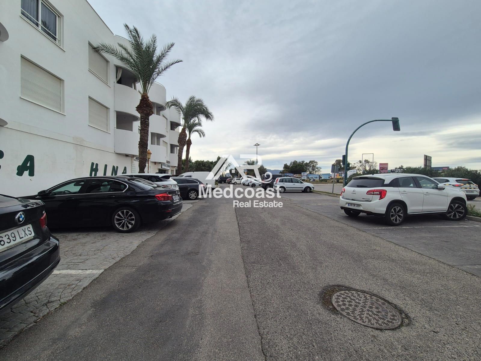 Garaje en venta Vera, Almería. Ref: 1817. AR Medcoast Real Estate