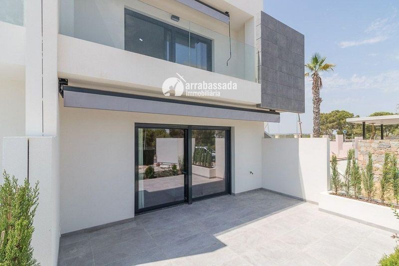 Adosado en venta Torrevieja, Alicante. Ref: 1030. Arrabassada Immobiliària