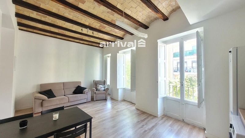 Piso en alquiler Valencia. Ref: 1013. Arrival