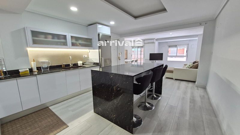 Piso en alquiler Valencia. Ref: 1465. Arrival