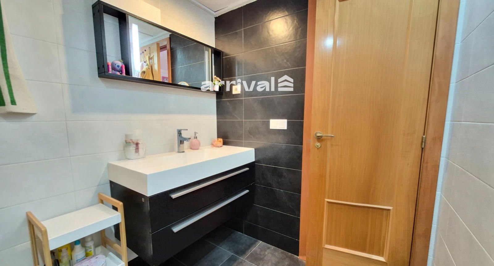 VIVIENDA EN FINCA SEMINUEVA JUNTO A JERÓNIMO MONSORIU