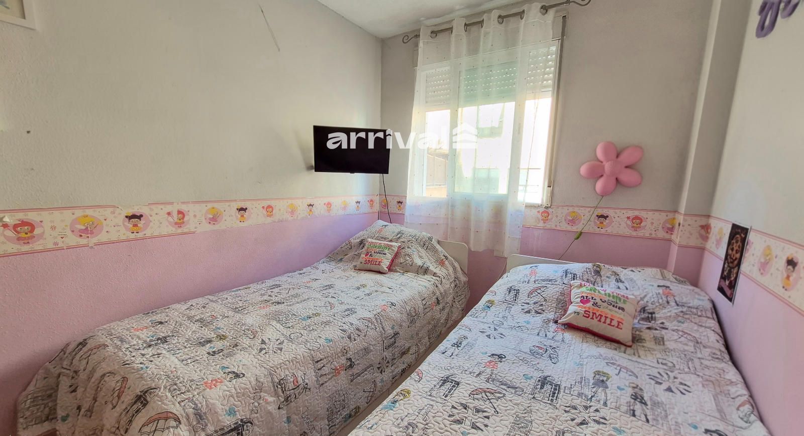 VIVIENDA EN FINCA SEMINUEVA JUNTO A JERÓNIMO MONSORIU
