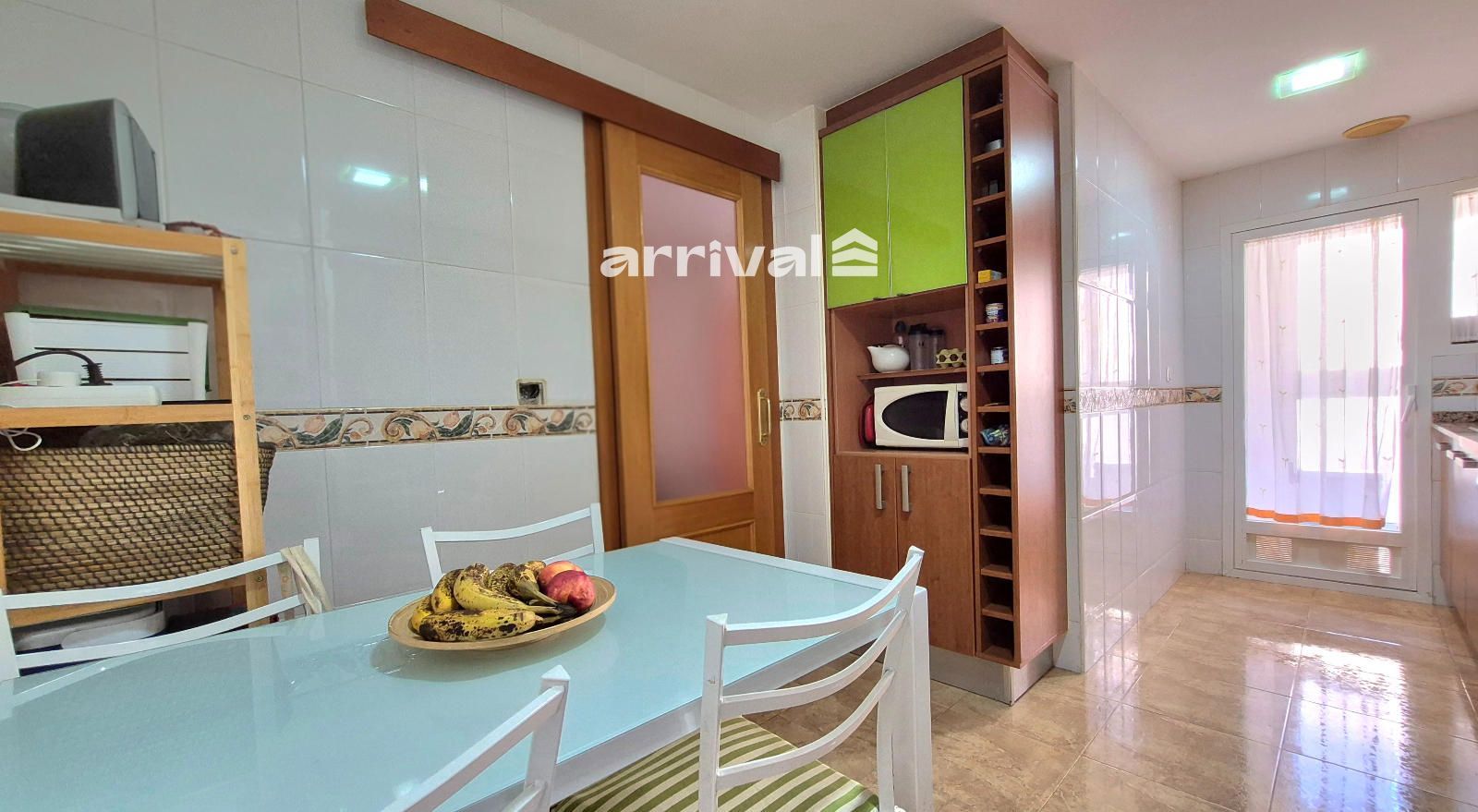 VIVIENDA EN FINCA SEMINUEVA JUNTO A JERÓNIMO MONSORIU