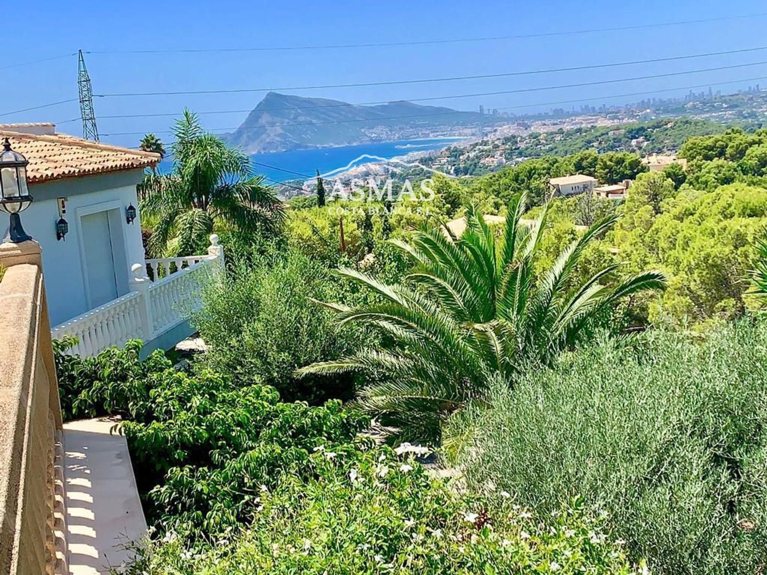VILLA CON VISTAS PANORÁMICAS AL MAR Y PISCINA PRIVADA EN ALTEA - Foto 18