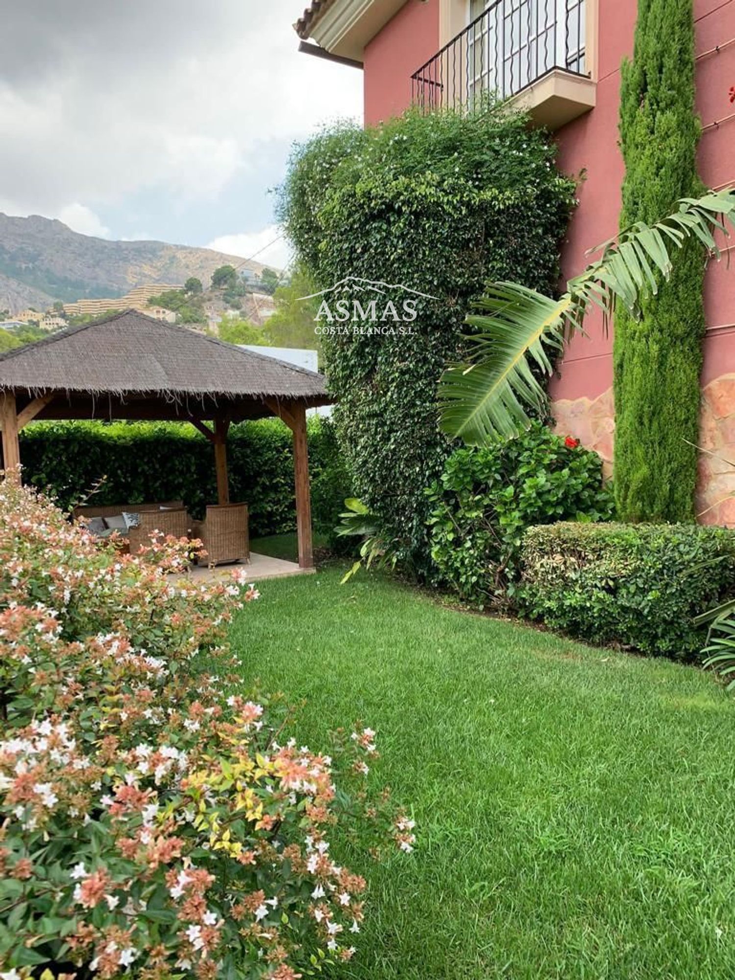 VILLA CON VISTAS PANORÁMICAS AL MAR Y PISCINA PRIVADA EN ALTEA - Foto 19