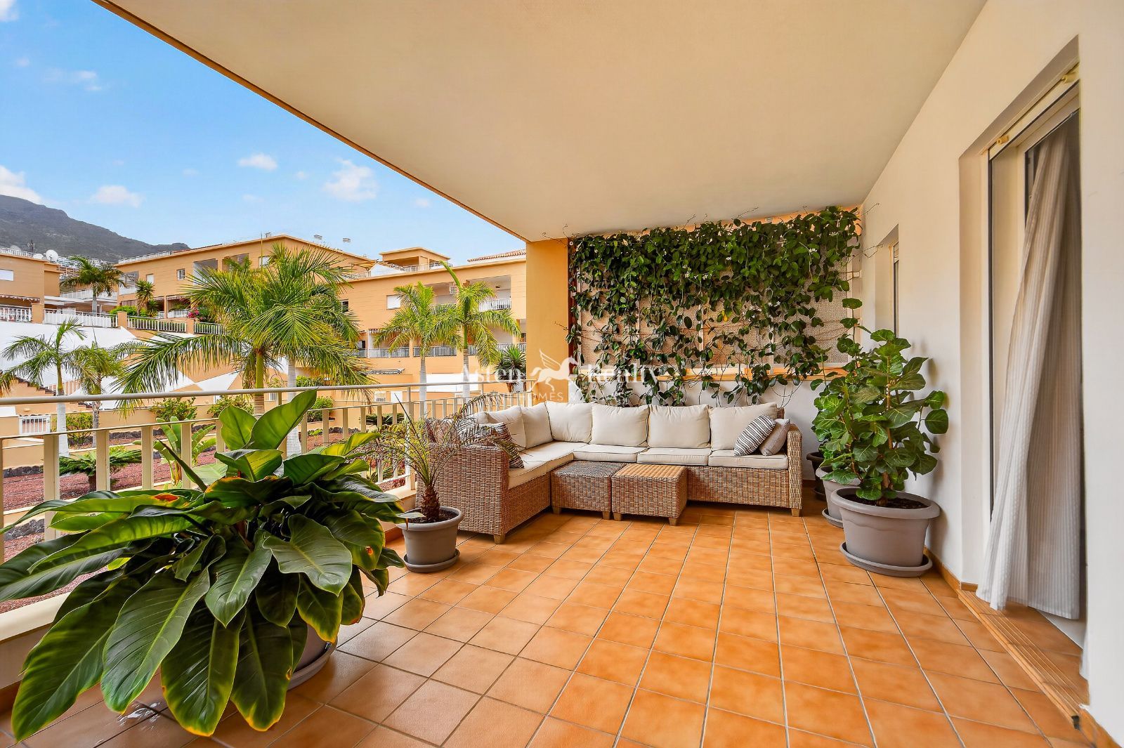 Агенция за недвижими имоти - Имоти Премиер - имот - 1228727, Цена: 485000 EUR
