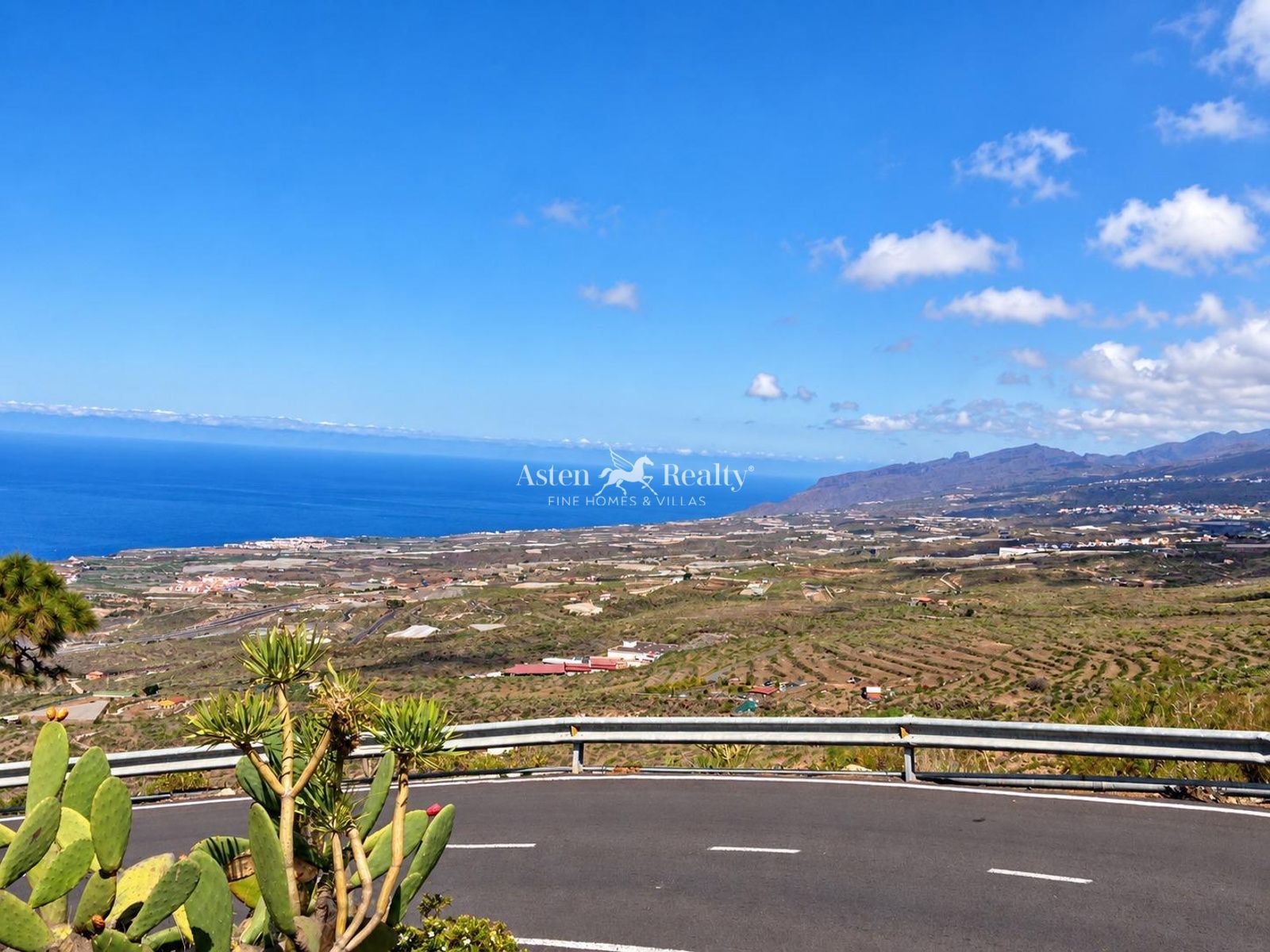 Terreno urbano con proyecto para 16 viviendas y espectaculares vistas al océano en La Concepcion - Foto 17