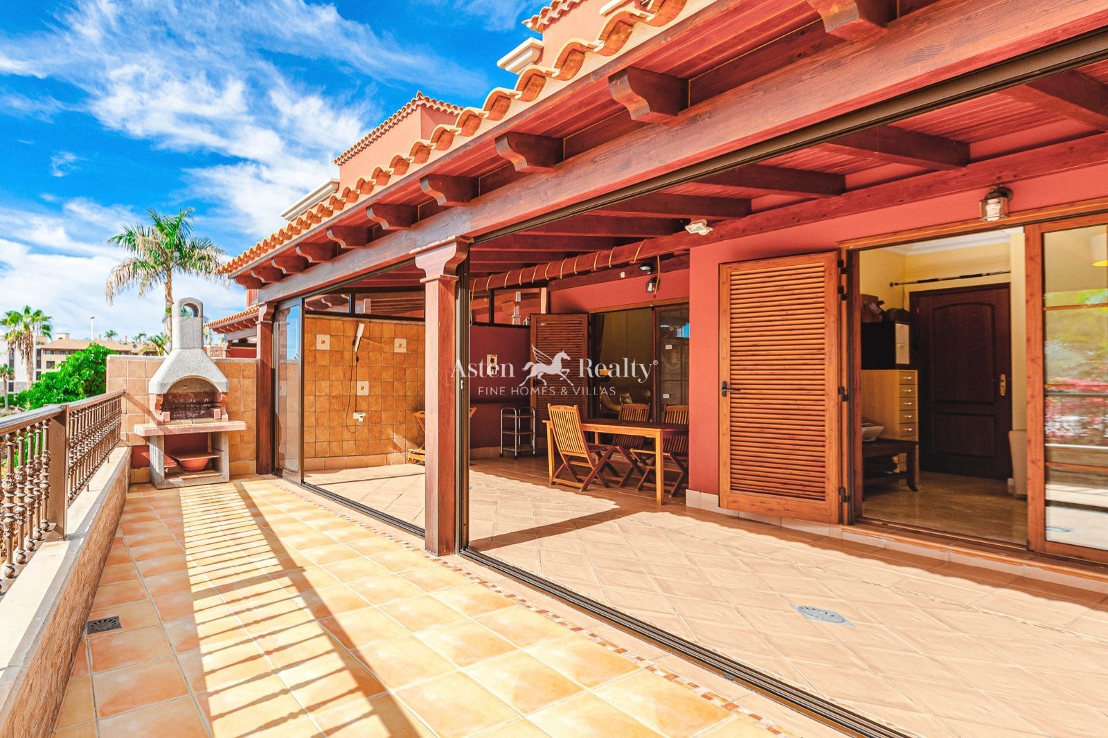 Adosado en venta Playa del Duque, Santa Cruz Tenerife. Ref: 6492. ASTEN REALTY 