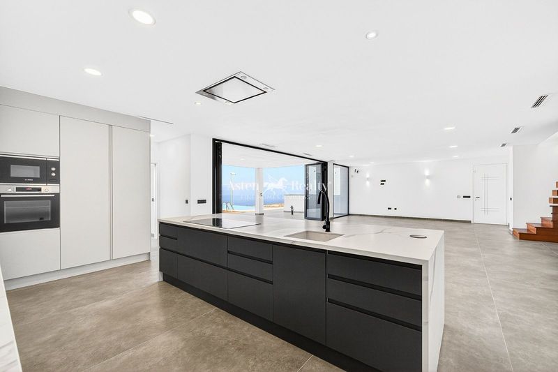 Villa en venta Torviscas Alto, Santa Cruz Tenerife. Ref: 8182. Powered by ASTEN REALTY 