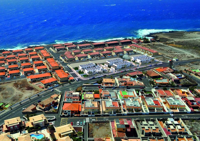 Rijhuis te koop El Medano, Santa Cruz Tenerife. Ref: 8602. Powered by ASTEN REALTY 