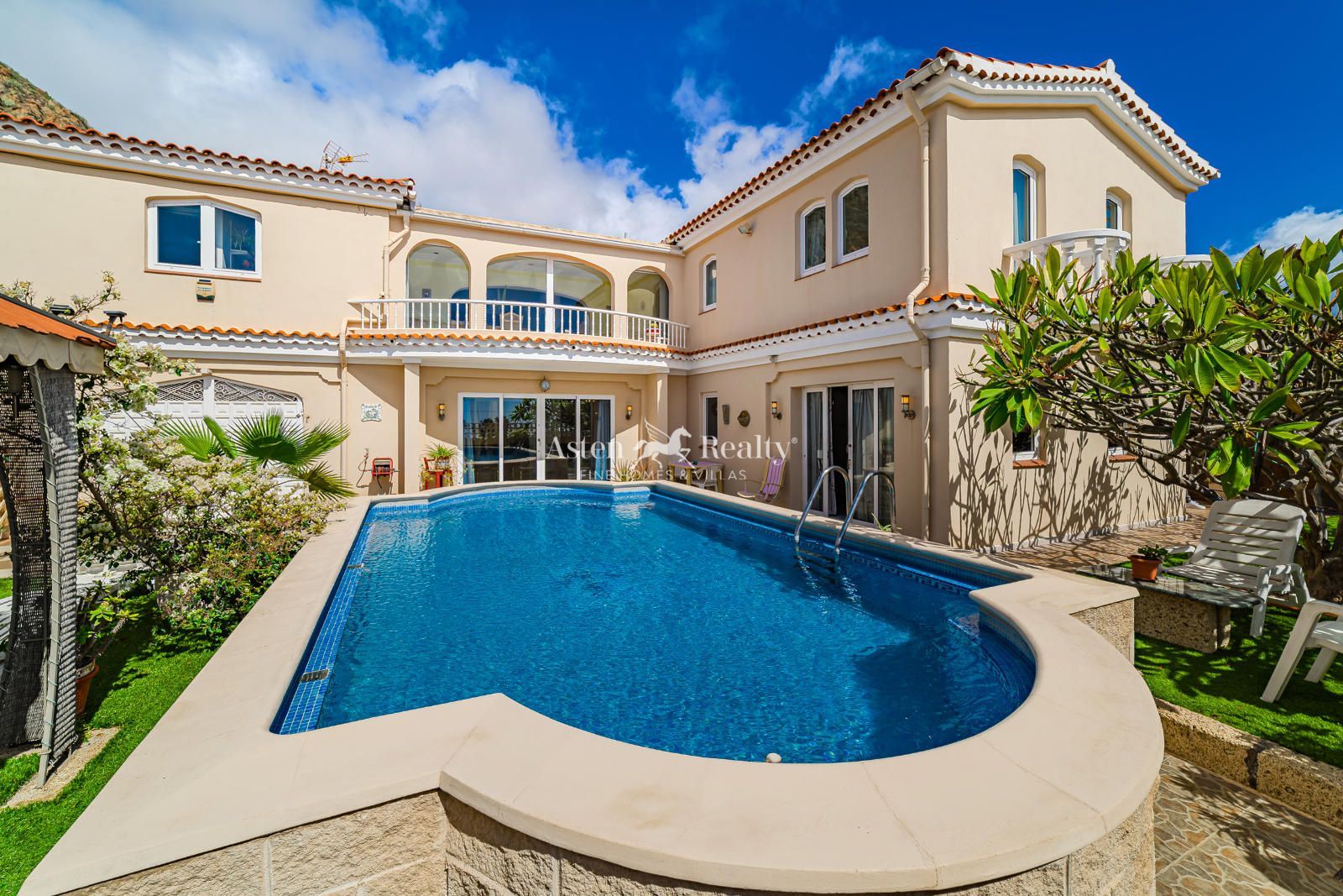 Chalet Independiente en venta Valle De San Lorenzo, Santa Cruz Tenerife. Ref: 9326. ASTEN REALTY 