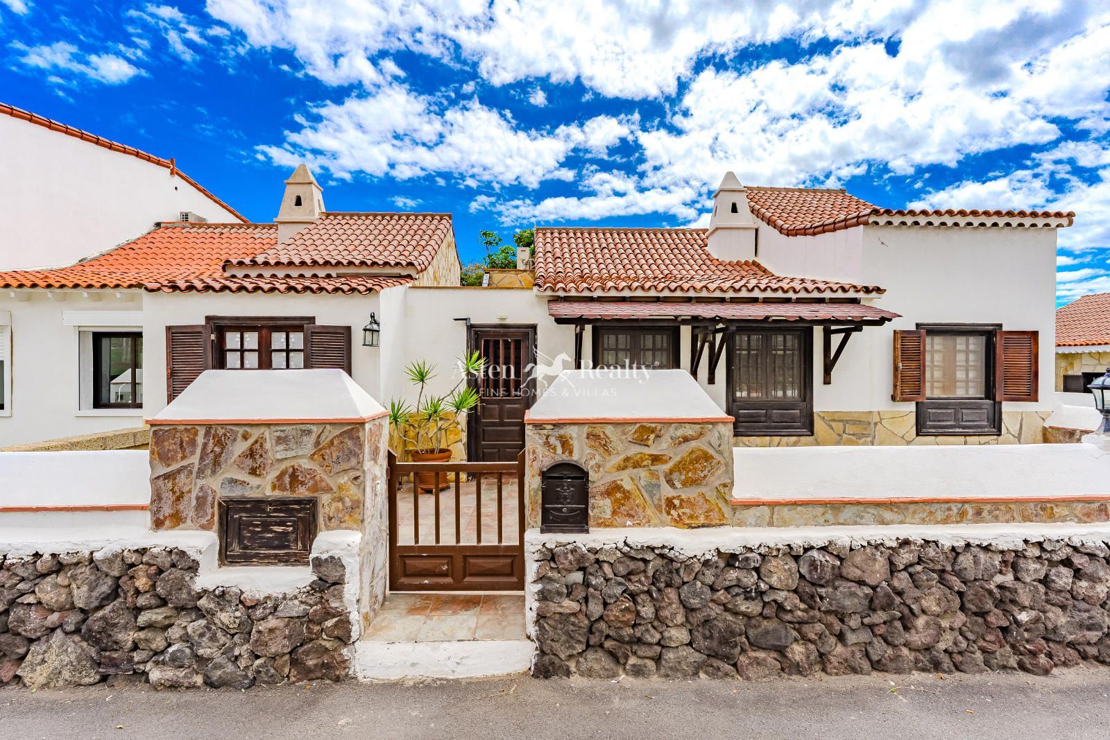 Bungalow en venta Golf del Sur, Santa Cruz Tenerife. Ref: 9331. ASTEN REALTY 