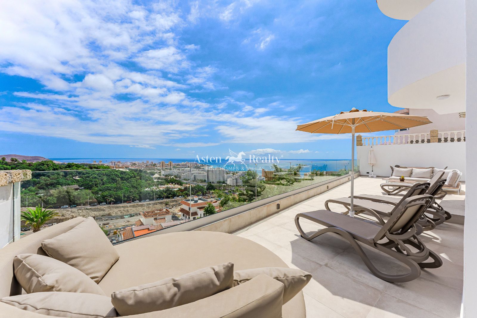 Villa en venta San Eugenio Alto, Santa Cruz Tenerife. Ref: 9621. ASTEN REALTY 