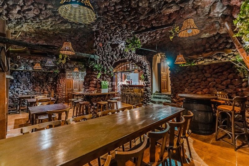 Negocio en venta Playa San Juan, Santa Cruz Tenerife. Ref: 9674. Powered by ASTEN REALTY 