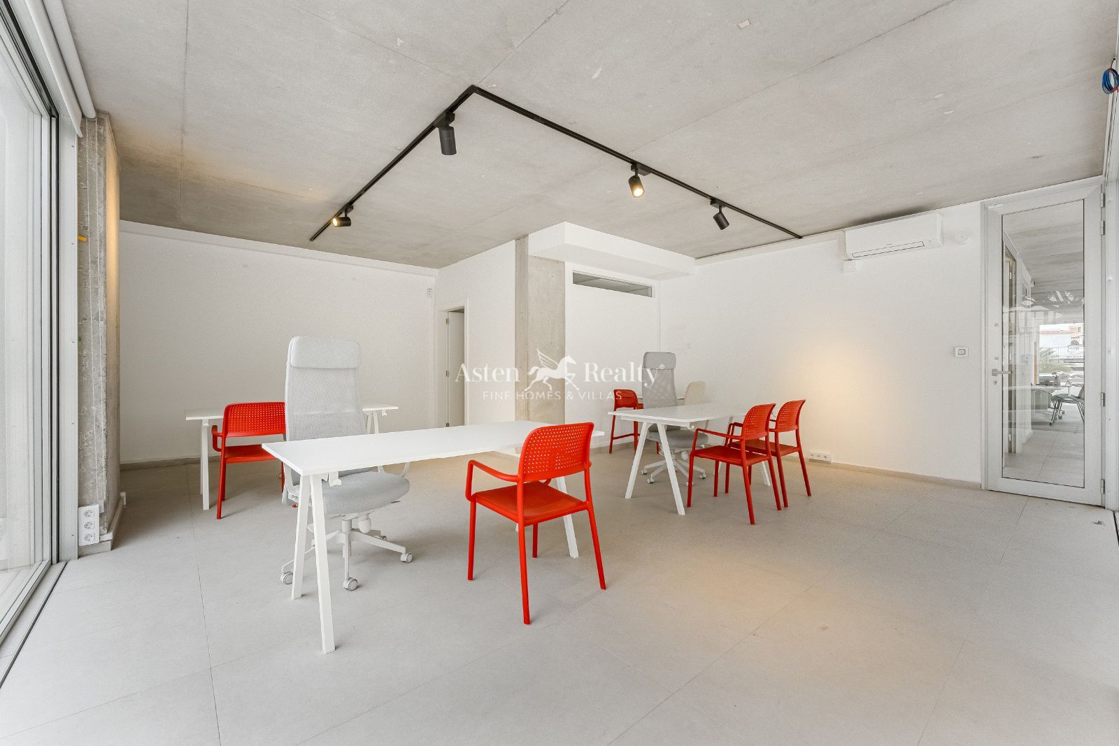 Negocio en venta Adeje, Santa Cruz Tenerife. Ref: 9677. ASTEN REALTY 