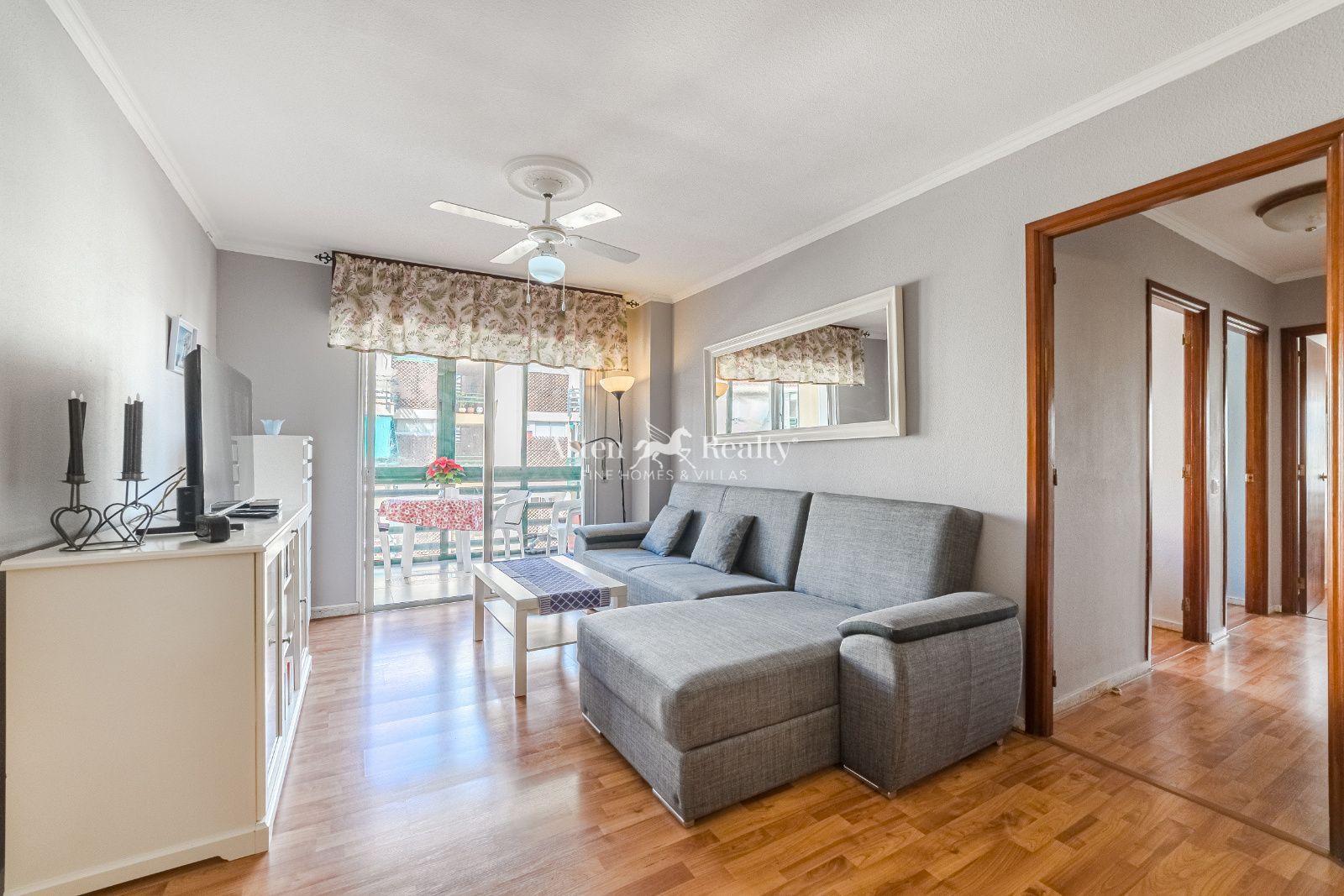 Apartamento en venta Playa De Los Cristianos, Santa Cruz Tenerife. Ref: 9819. ASTEN REALTY 