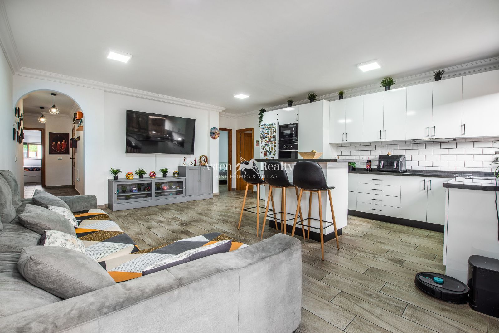 Apartamento en venta Playa San Juan, Santa Cruz Tenerife. Ref: 9849. ASTEN REALTY 