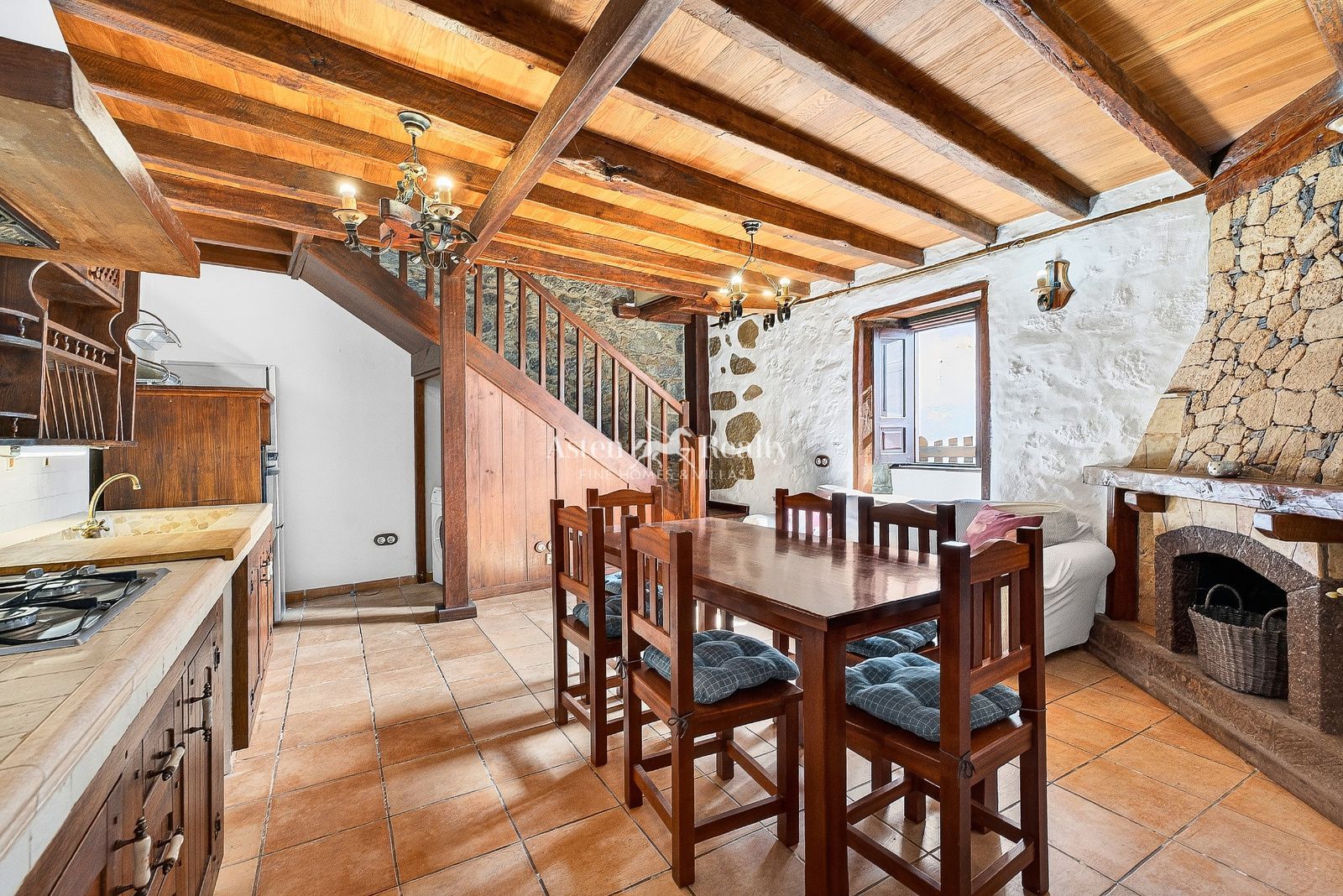 Chalet Independiente en venta Adeje, Santa Cruz Tenerife. Ref: 9876. ASTEN REALTY 