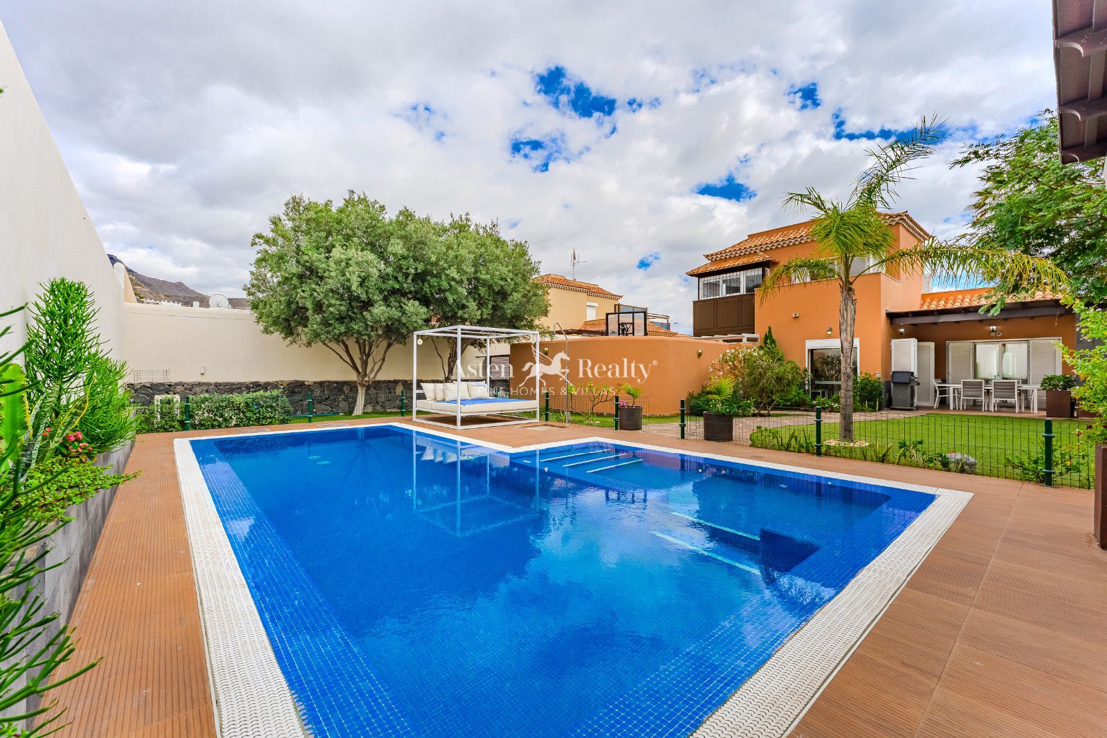 Villa en venta Torviscas Alto, Santa Cruz Tenerife. Ref: 9893. ASTEN REALTY 