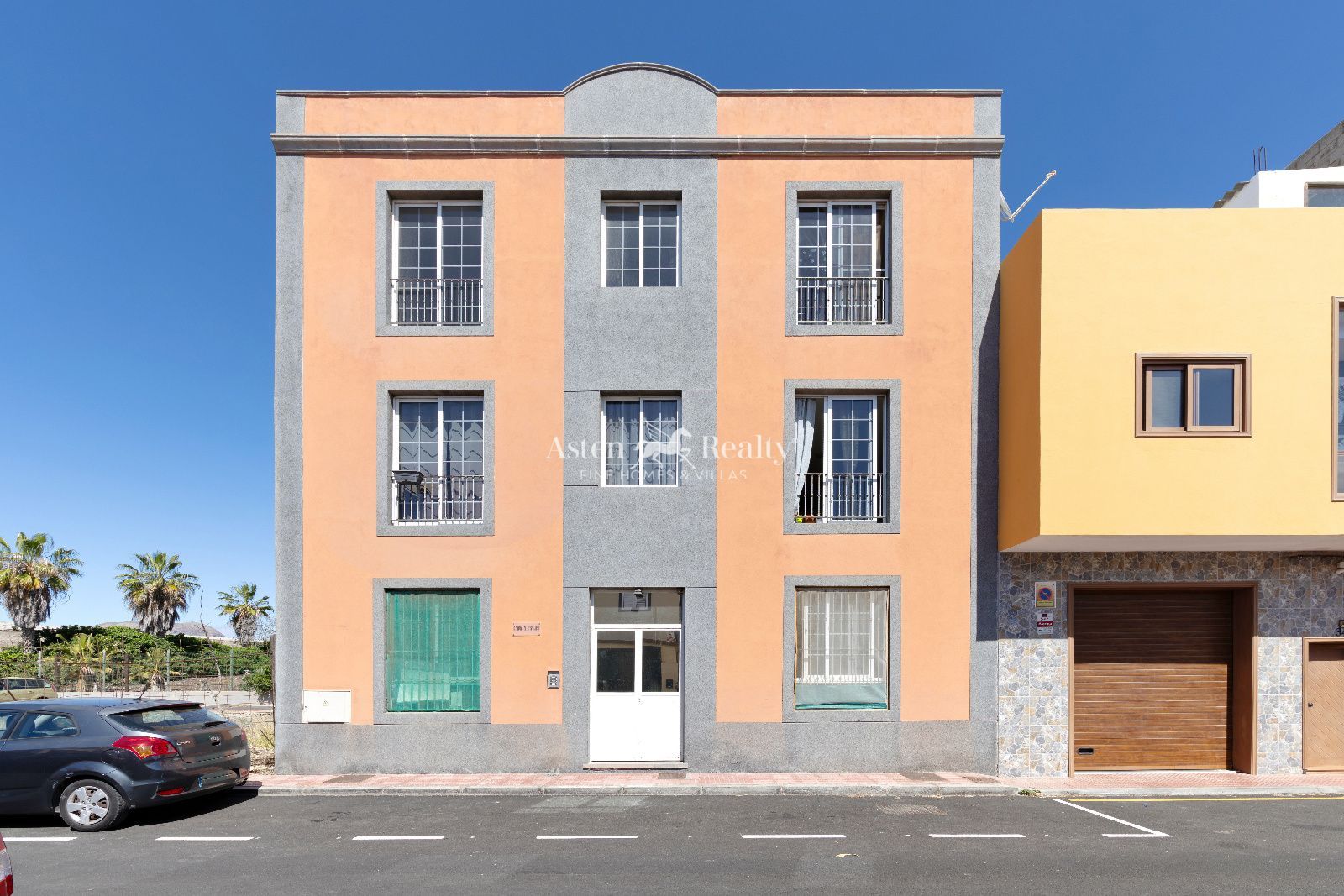 Edificio en venta Las Galletas, Santa Cruz Tenerife. Ref: 9937. ASTEN REALTY 
