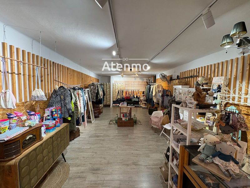 Local Comercial en traspaso Barcelona. Ref: 1256. Atenmo Group