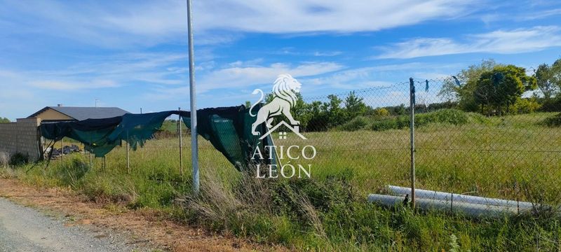 Parcela en venta Corbillos De La Sobarriba, León. Ref: 1016. Ático León