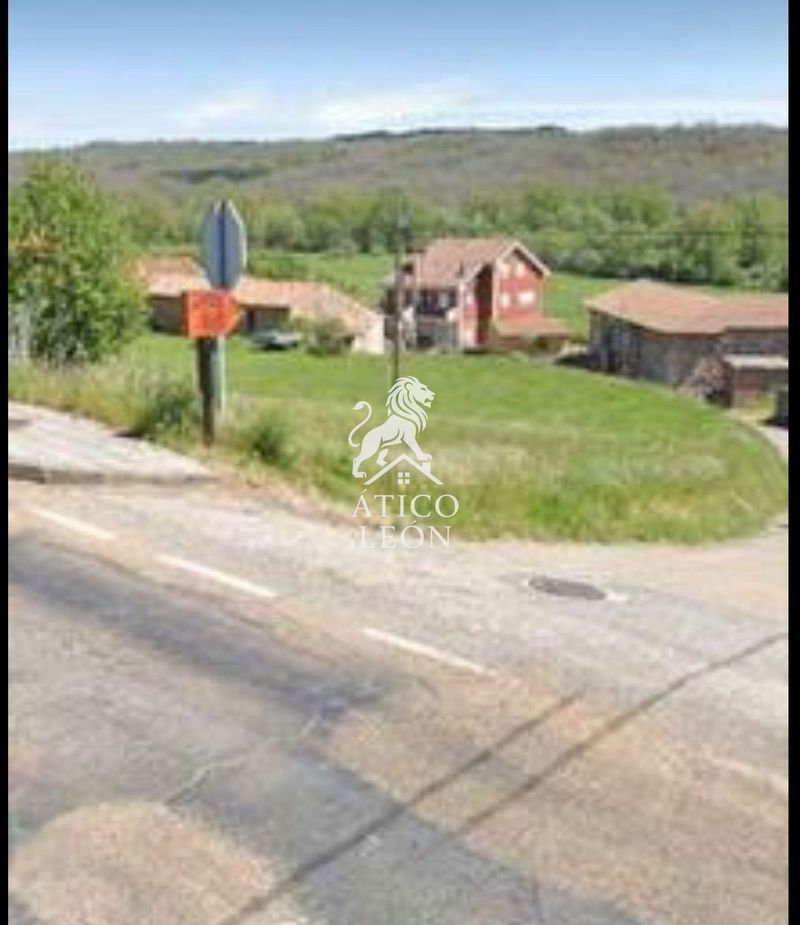 Parcela en venta Brugos De Fenar, León. Ref: 1017. Ático León