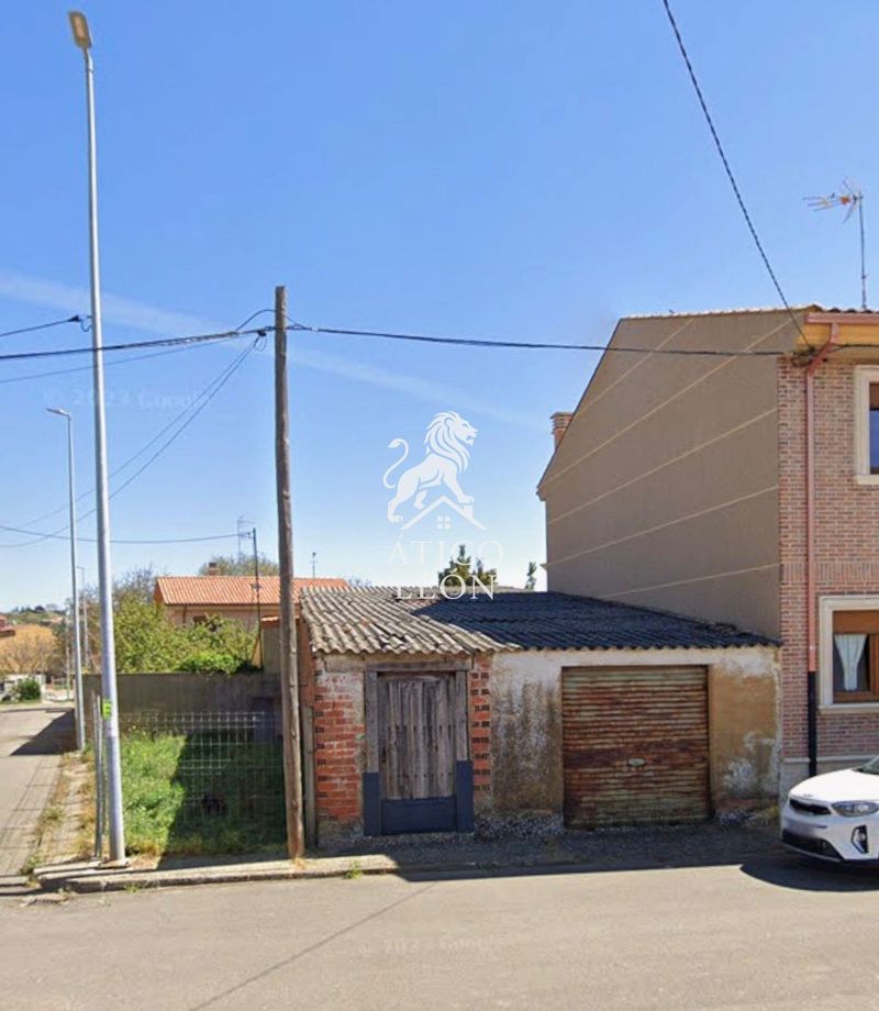 Local Comercial en venta Antimio De Arriba, León. Ref: 1028. Ático León