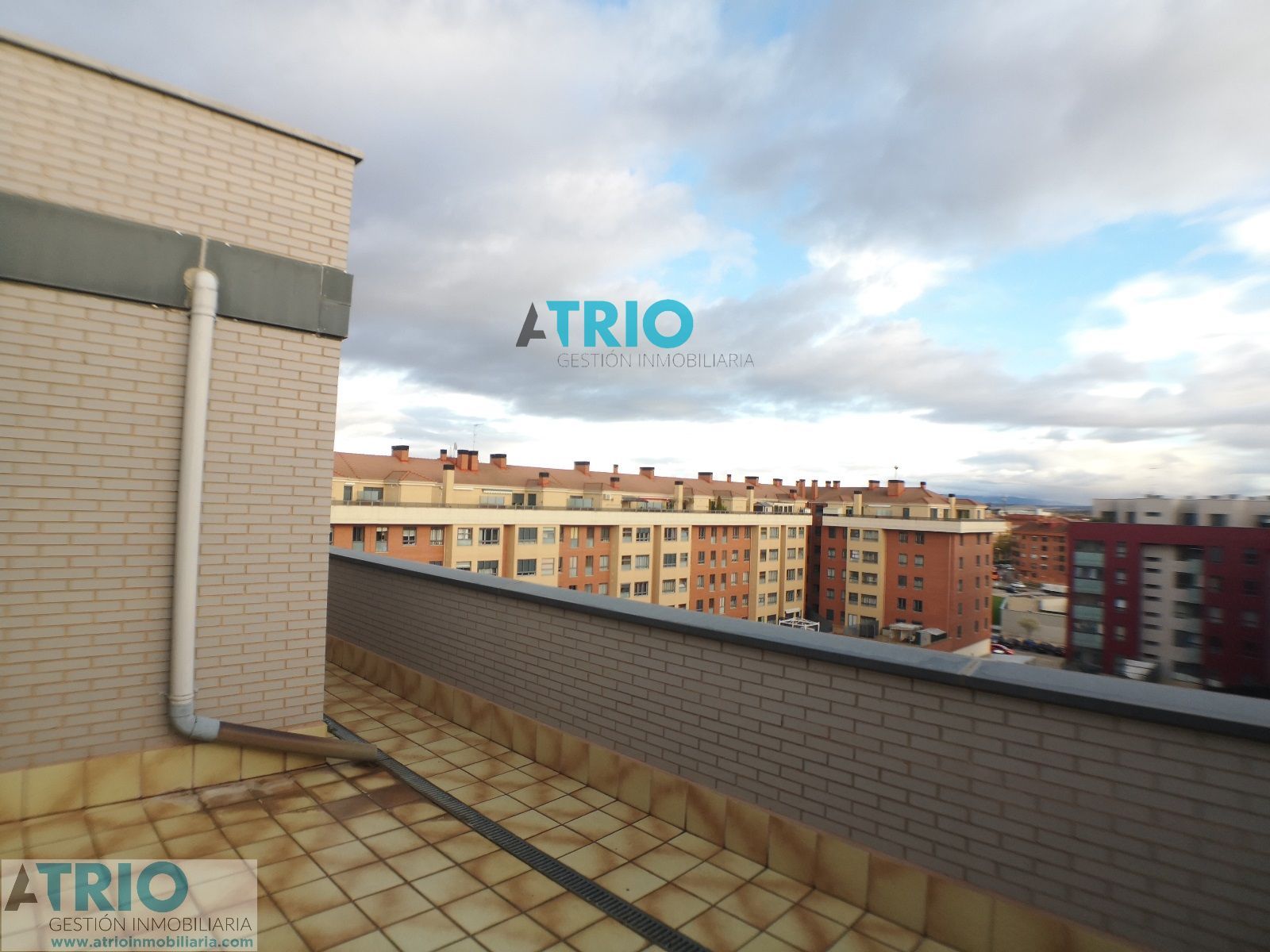 dia.mobiliagestion.es/Portals/inmoatrio/Images/7937/7651327