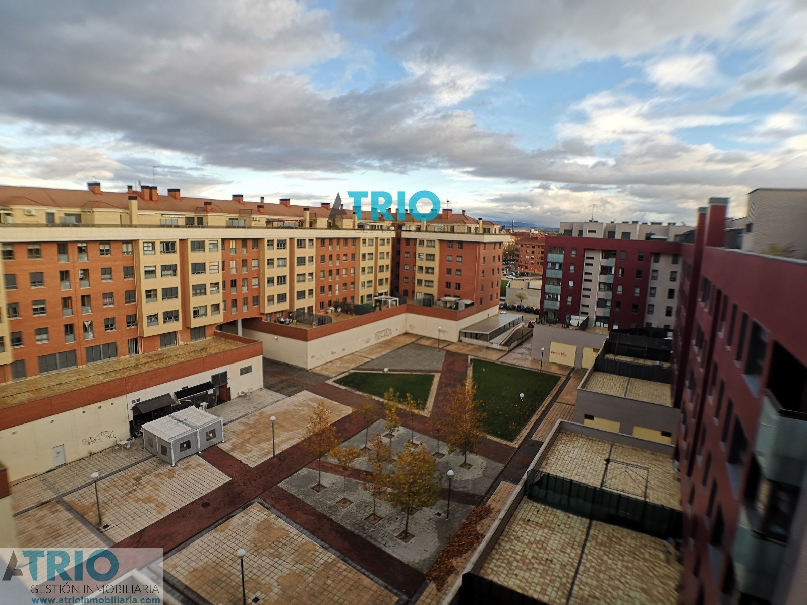 dia.mobiliagestion.es/Portals/inmoatrio/Images/7937/7651329