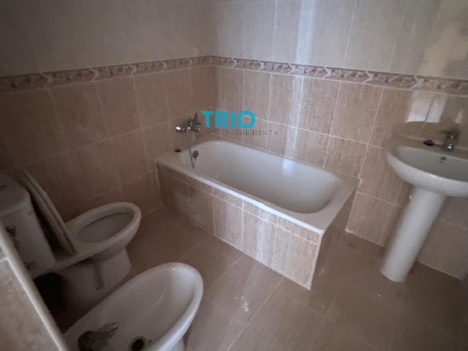 pisos en burgos · universidades-3 185000€