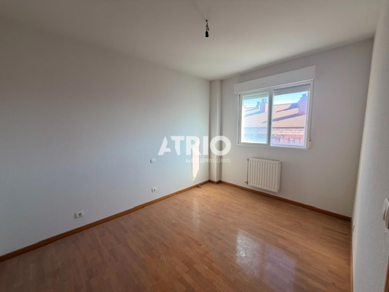 pisos en burgos · universidades-3 215000€