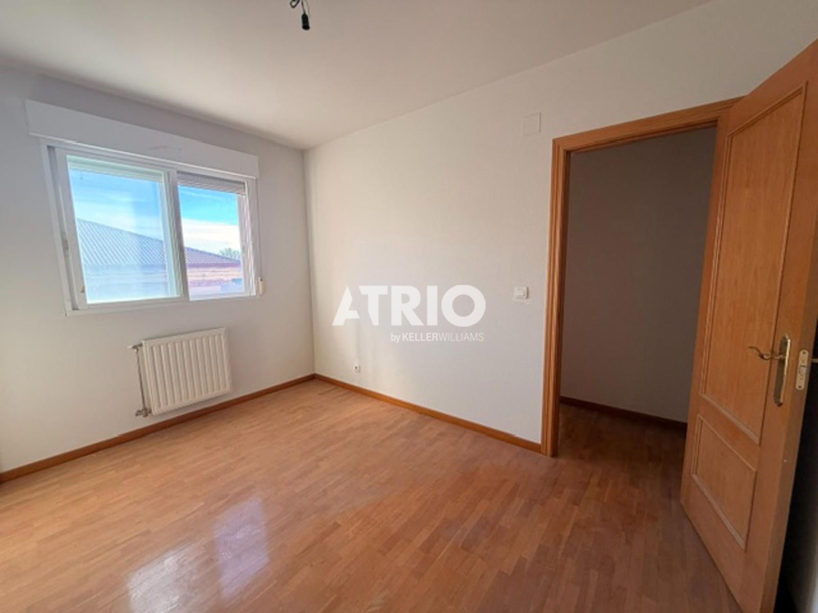 pisos en burgos · universidades-3 215000€