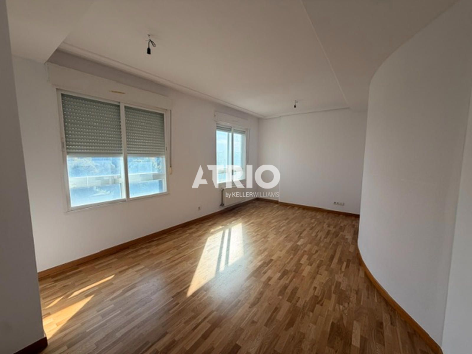pisos en burgos · universidades-3 215000€