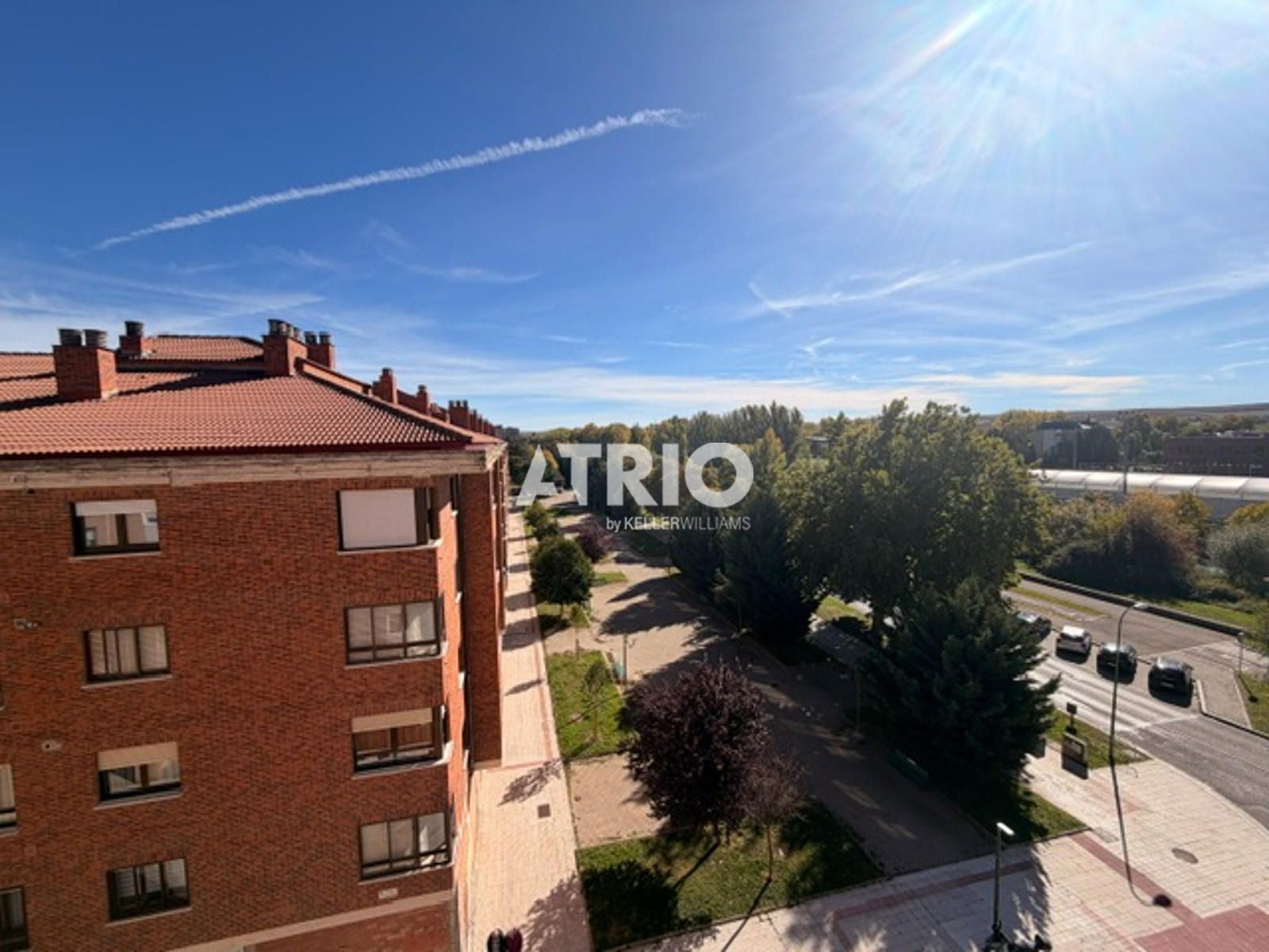 pisos en burgos · universidades-3 215000€