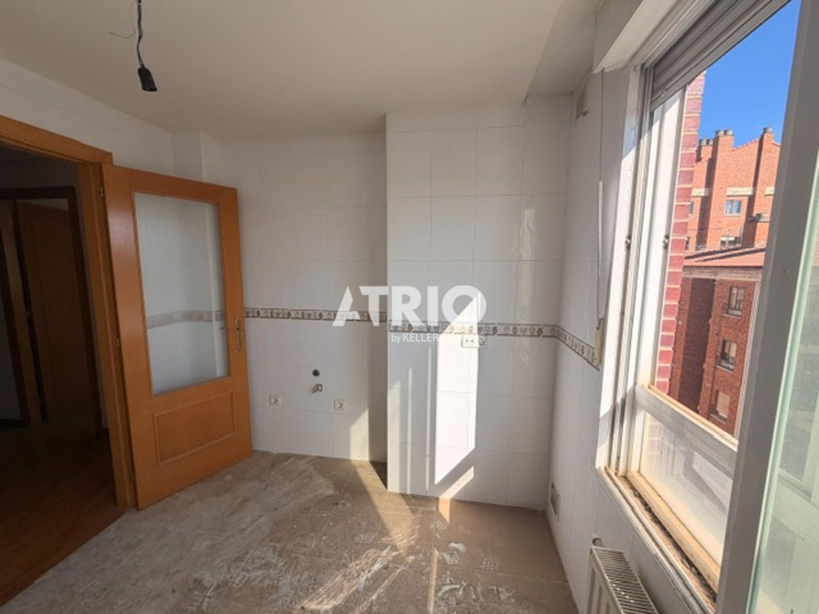 pisos en burgos · universidades-3 215000€