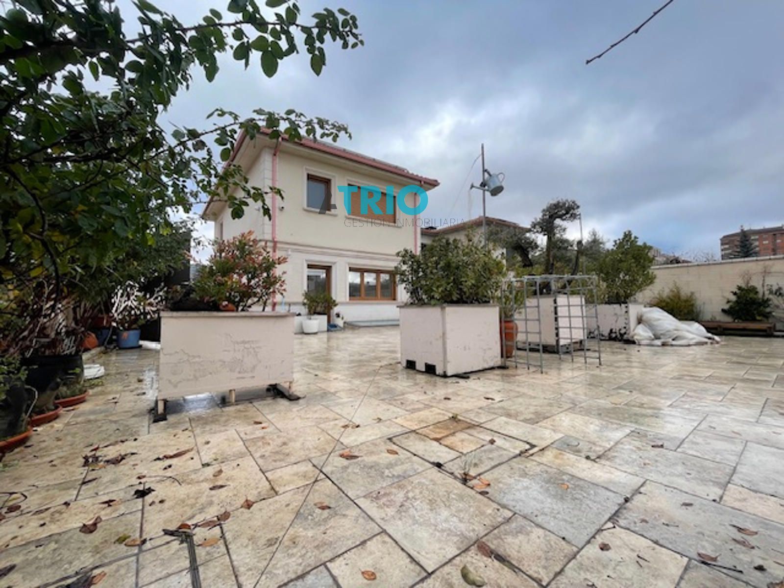 chalet en burgos · gamonal-3 880000€