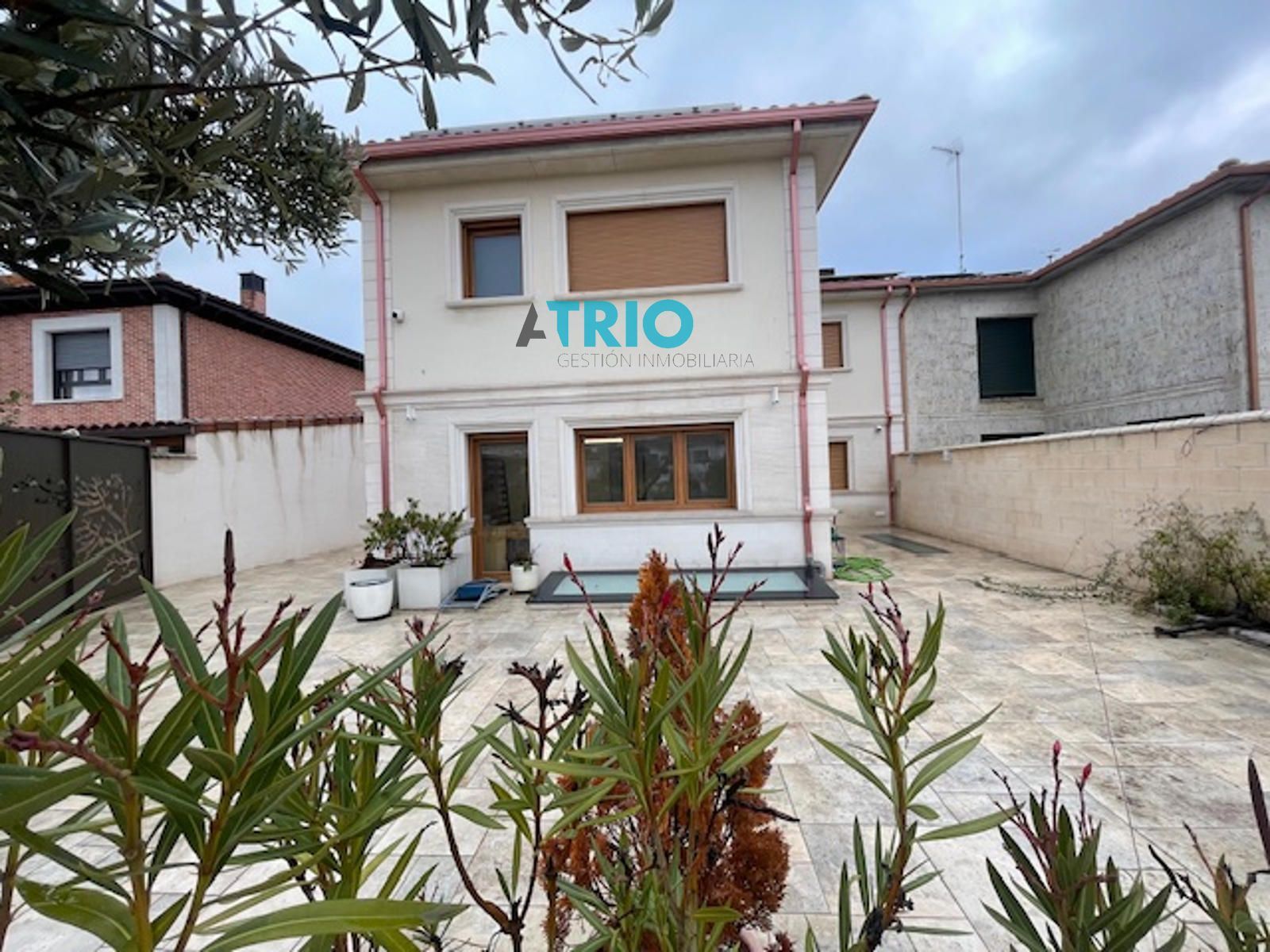 chalet en burgos · gamonal-3 880000€