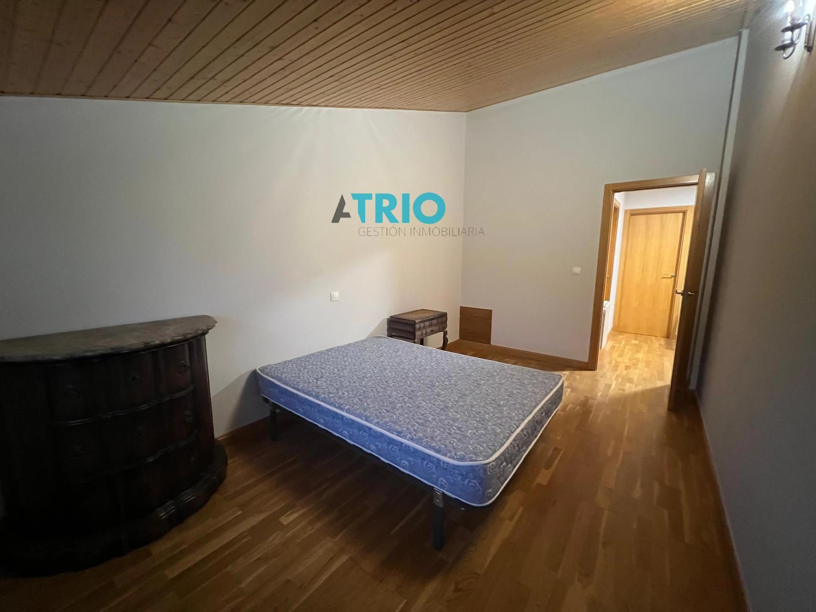 chalet en valdorros ·  220000€