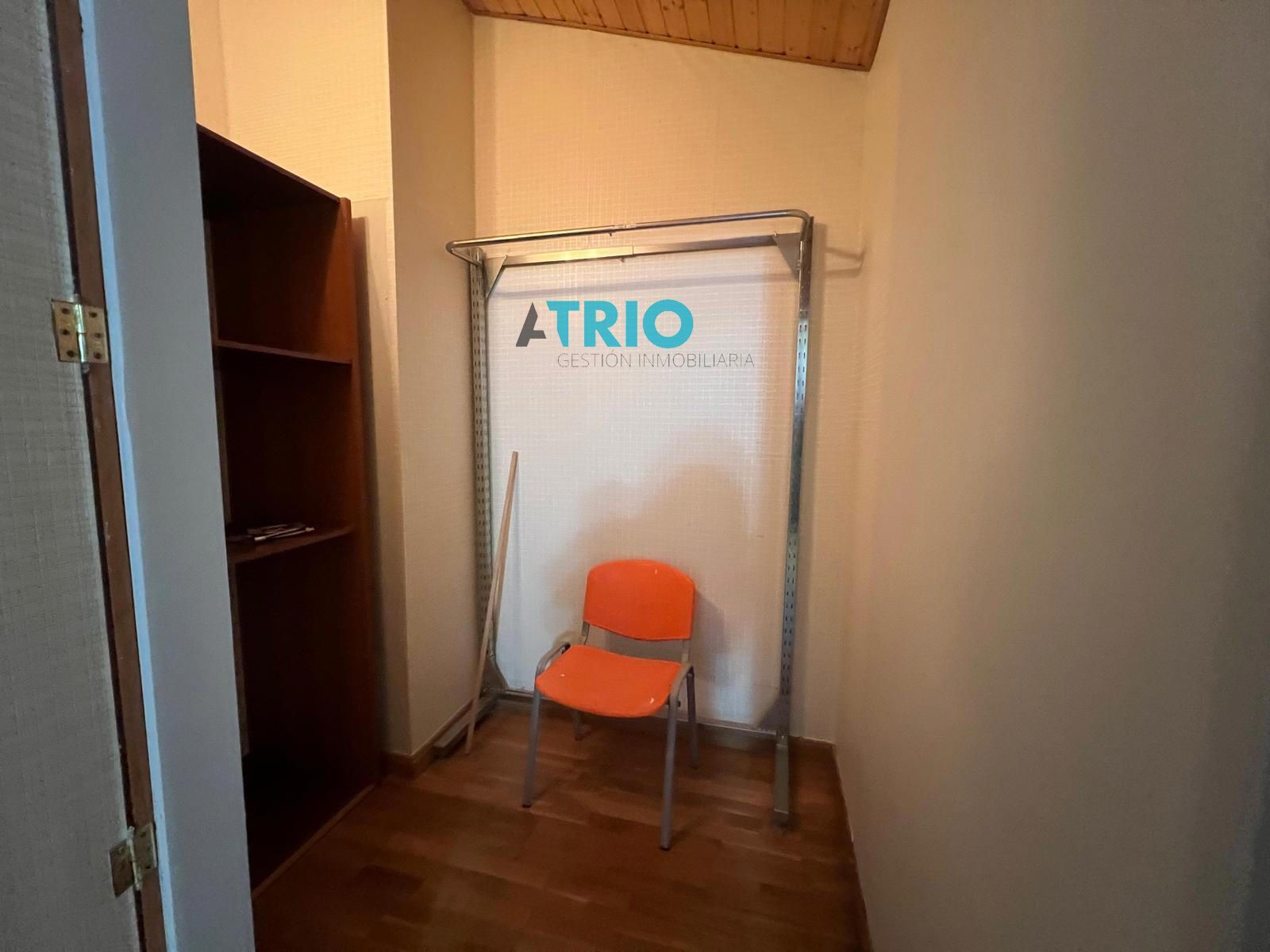 chalet en valdorros ·  220000€