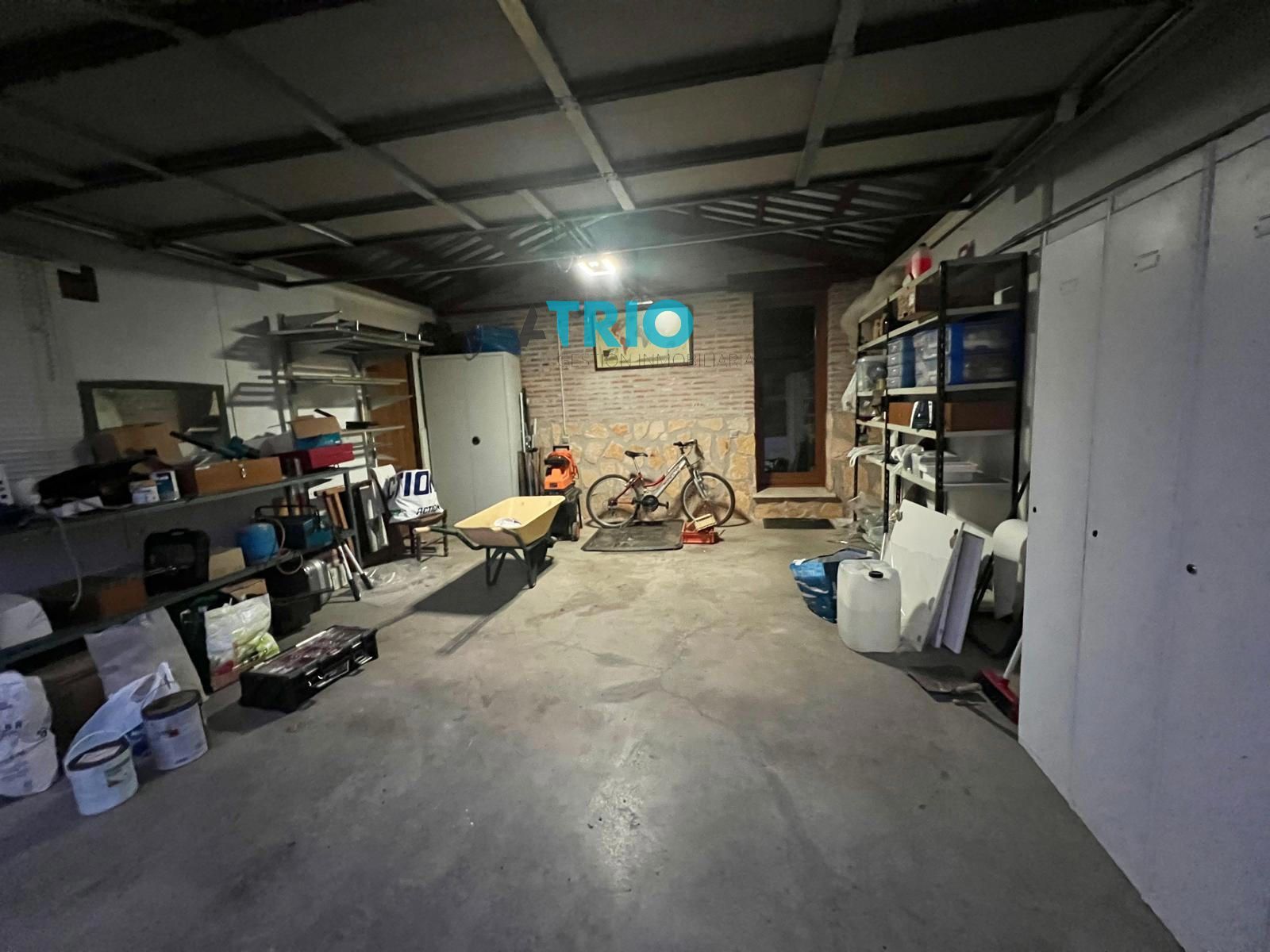 chalet en valdorros ·  220000€