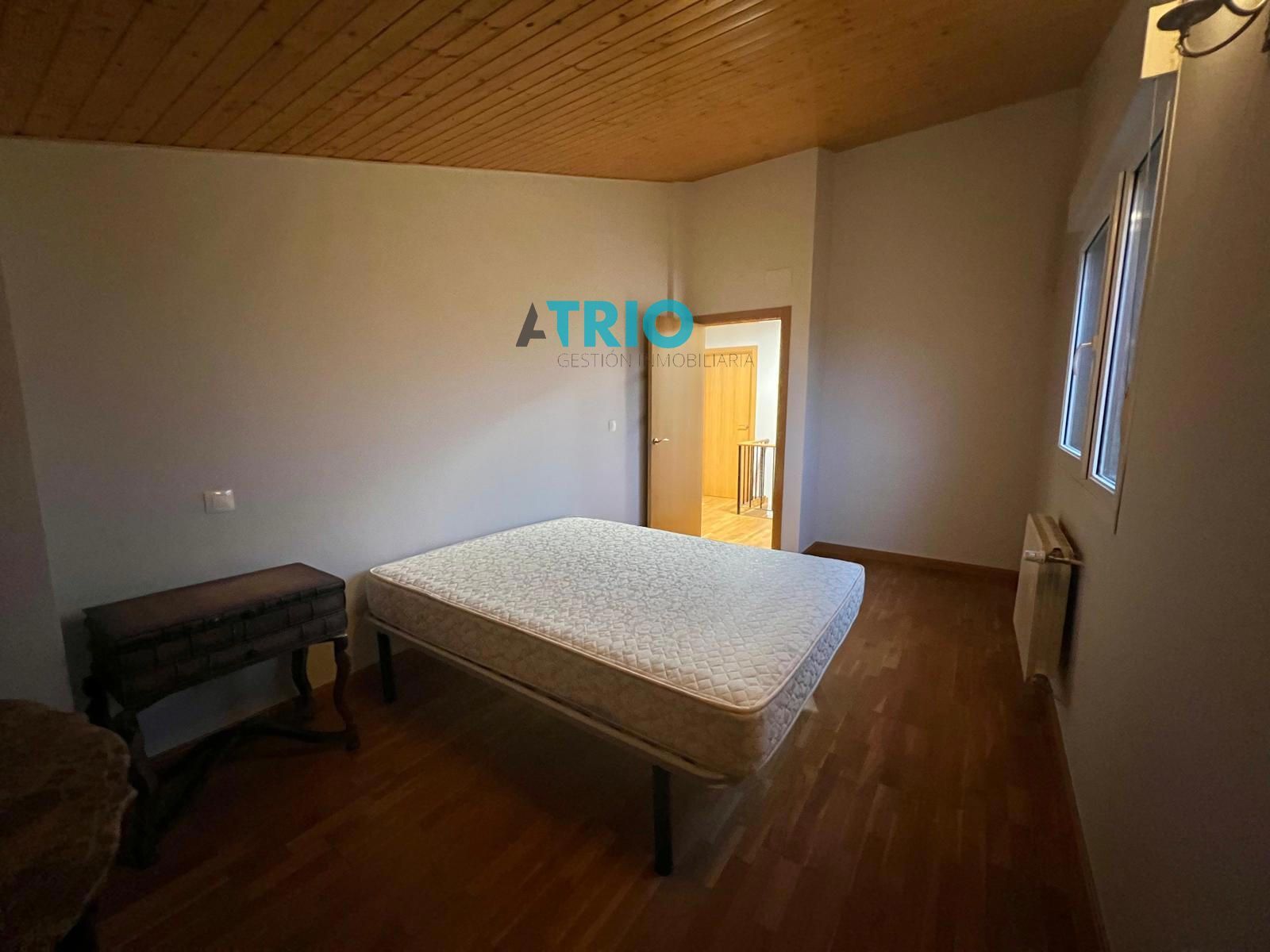 chalet en valdorros ·  220000€