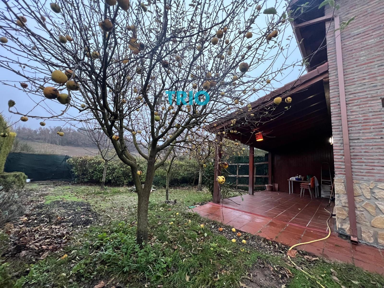 chalet en valdorros ·  220000€