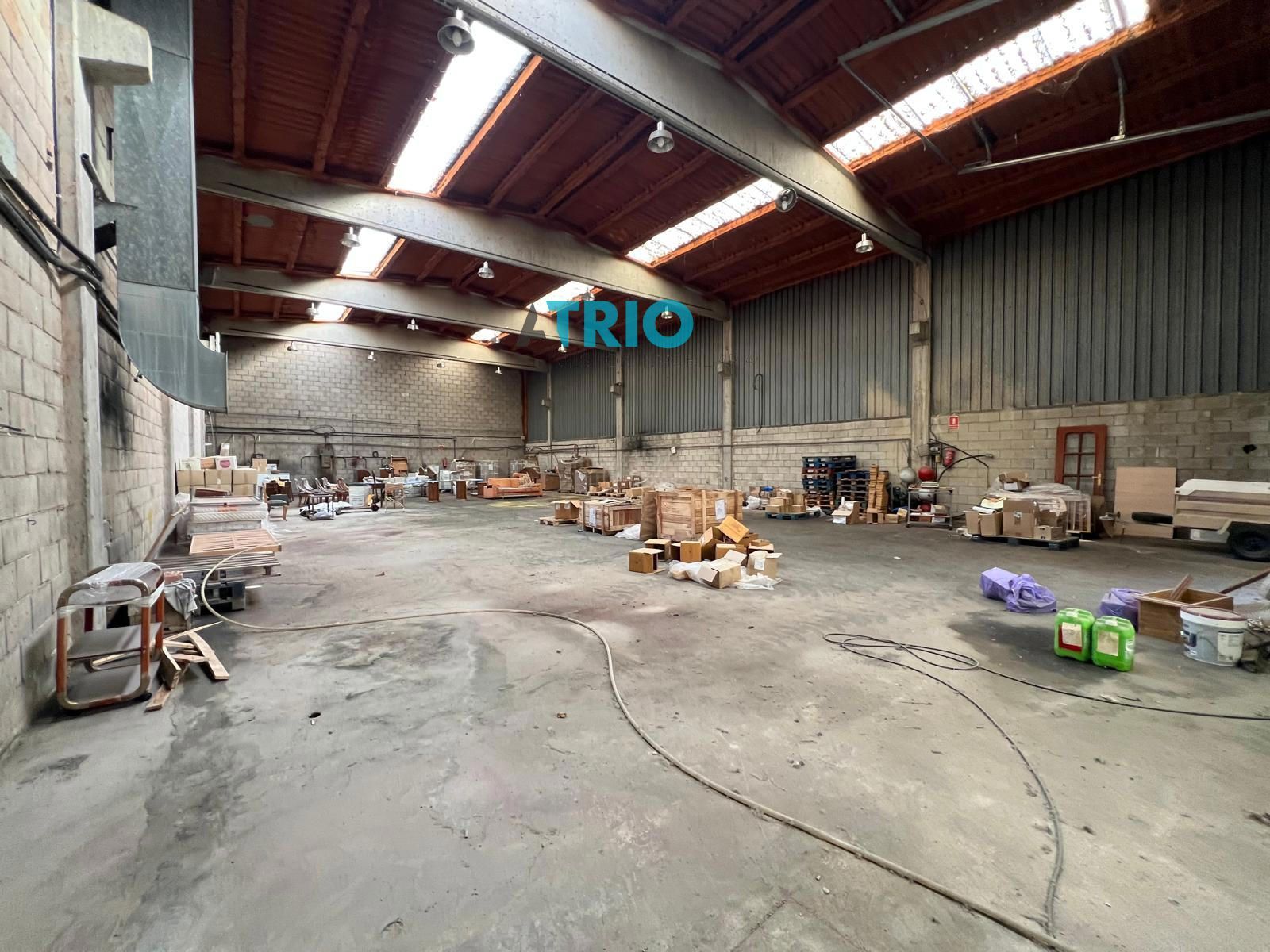 nave-industrial en burgos · universidades-3 130000€