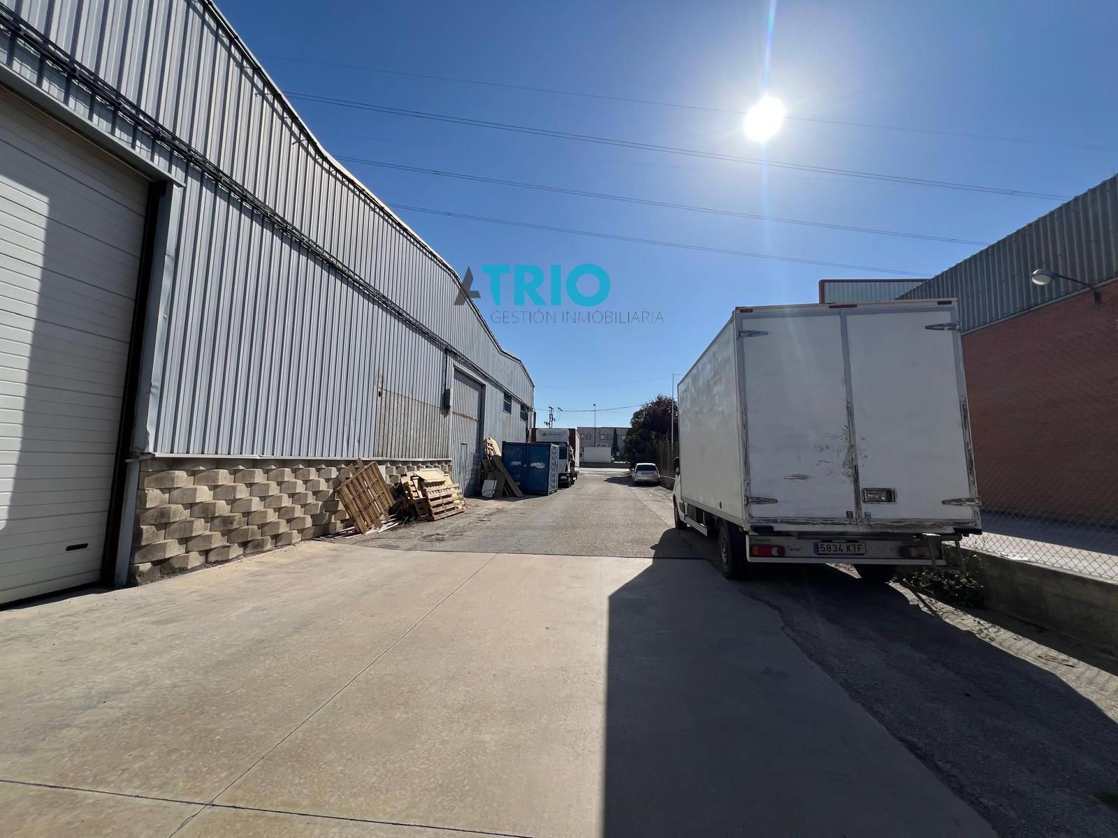 nave-industrial en burgos · universidades-3 130000€