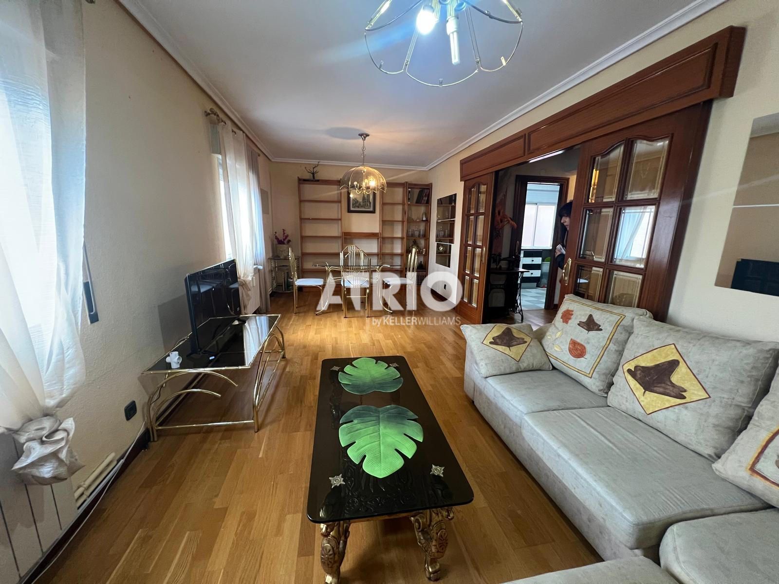 pisos en burgos ·  750€